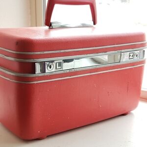 Vintage 1950s 1960s Samsonite Red Silhouette Makeup Case Luggage
